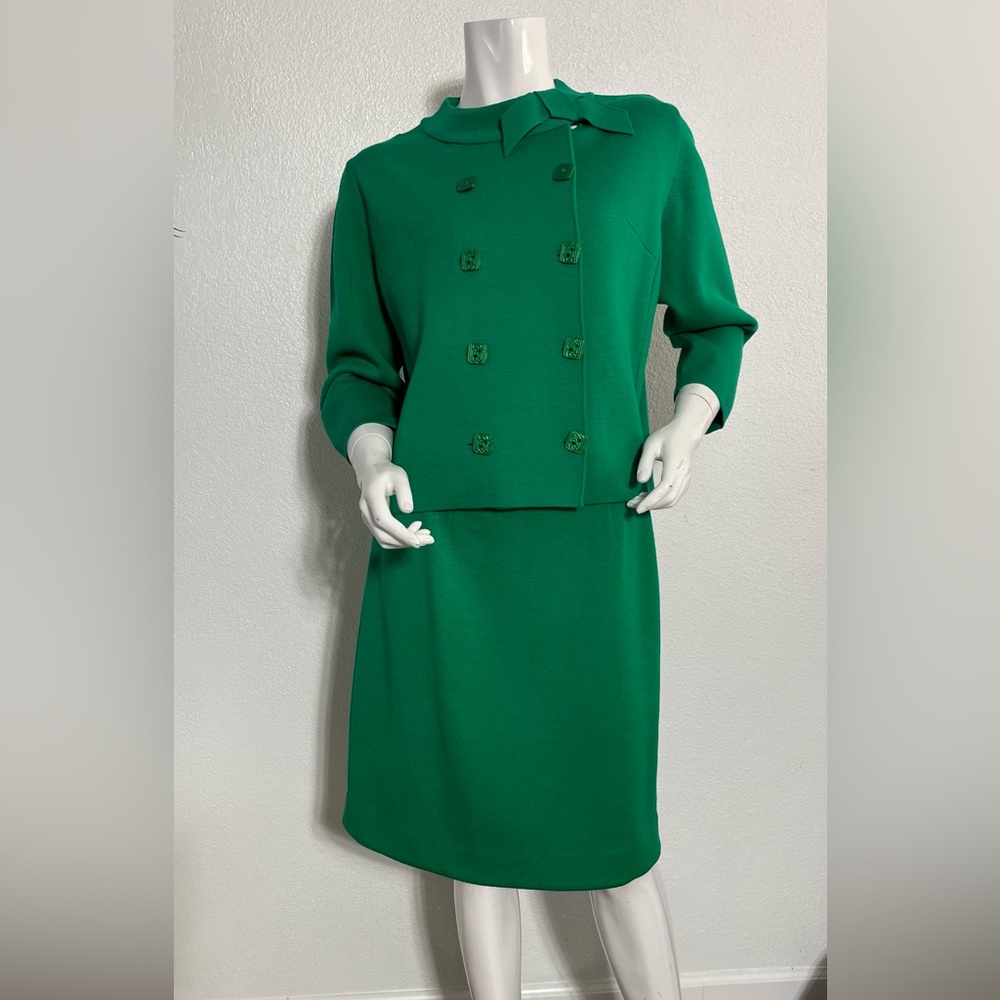 Made in Italy‼️Vibrant Green jacket n Pencil Skirt set